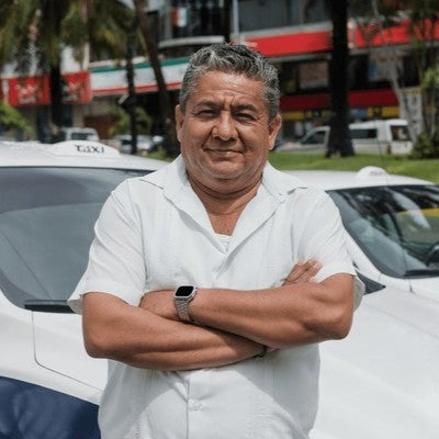 files/latin-taxi-driver-senior-man-600nw-2340856221.jpg